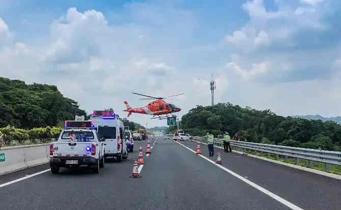 安宁高速公路汽车救援案例